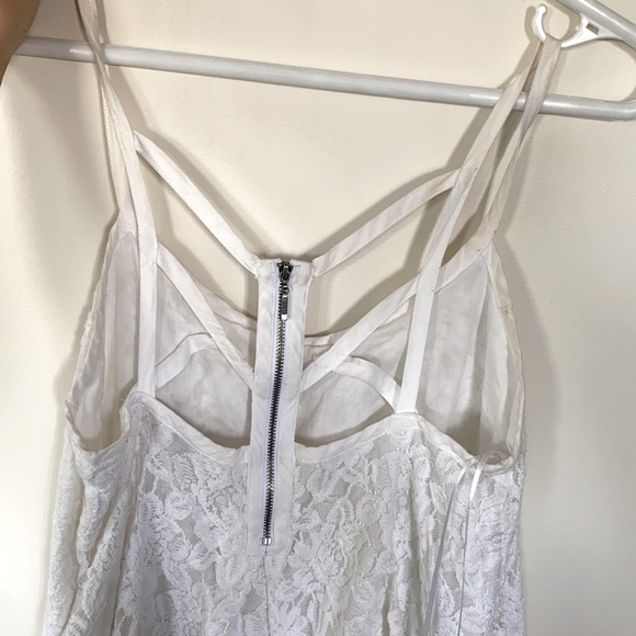 Guess tank top - Picture 2 of 3